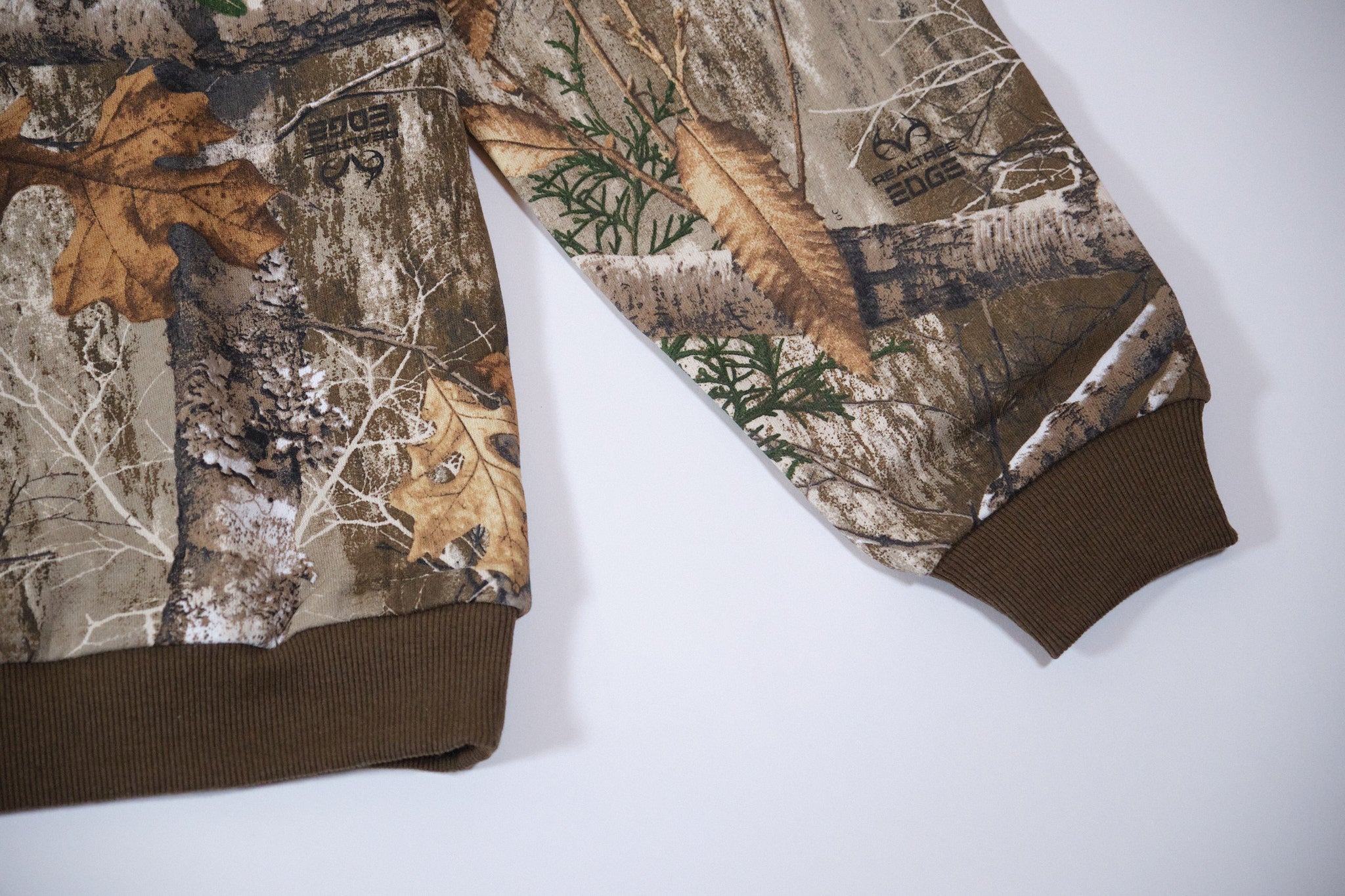 MTN WKND CREWNECK - REALTREE® CAMO